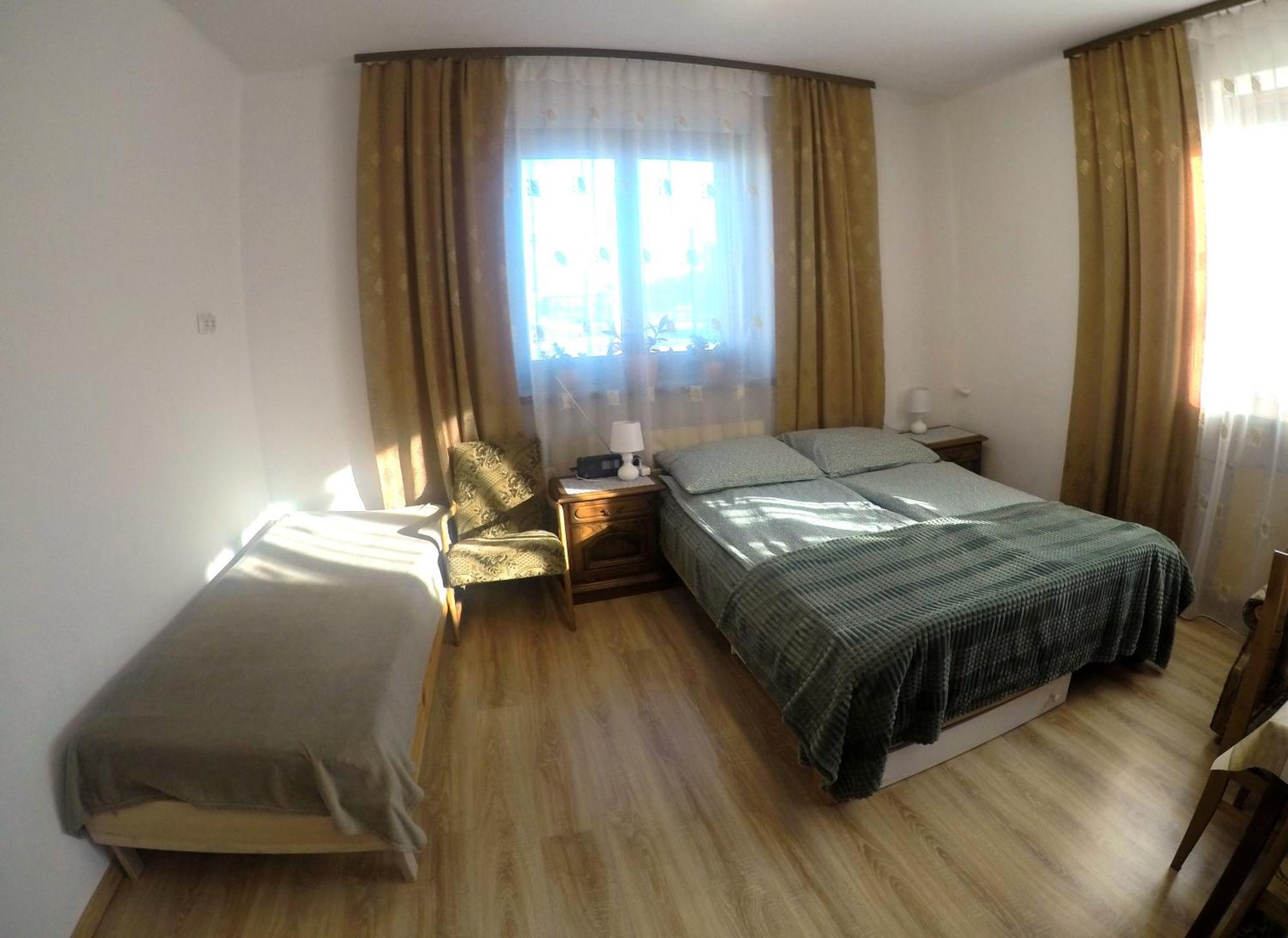 Pokoje Goscinne, Mieszkanie Na Wynajem W Swidniku K Lublina Dış mekan fotoğraf