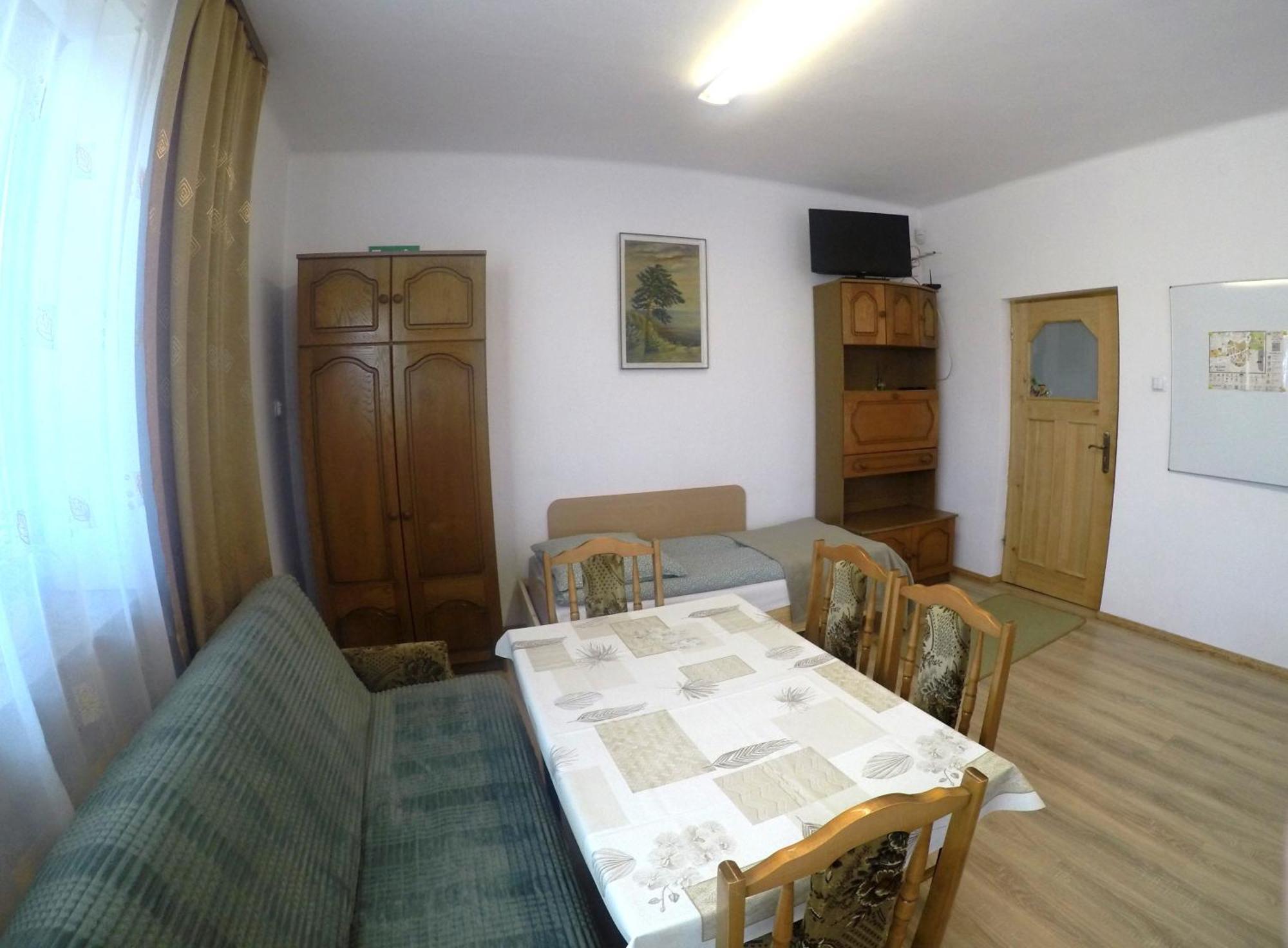 Pokoje Goscinne, Mieszkanie Na Wynajem W Swidniku K Lublina Dış mekan fotoğraf